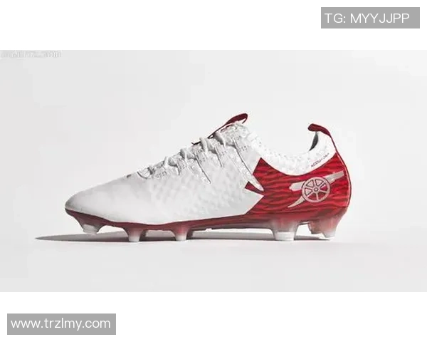 各大足球巨星偏爱哪些品牌和款式的足球鞋一览